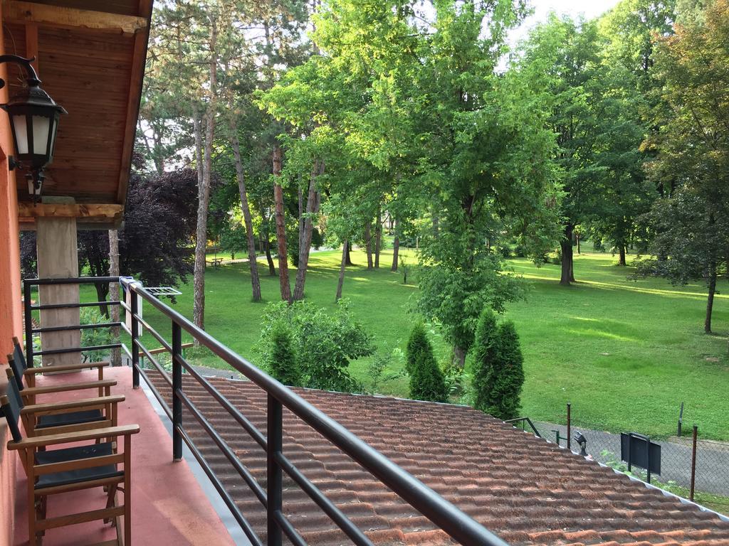 S' Centro - Park Apartments Kraljevo Zewnętrze zdjęcie